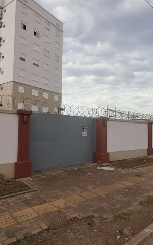 Apartamento para alugar com 56m², 2 quartos e 1 vagaFachada da rua/Placa