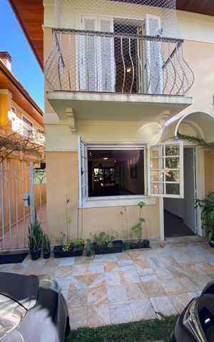 Casa de condomínio para alugar com 156m², 3 quartos e 2 vagas Casa de condomínio para alugar com 156m², 3 quartos e 2 vagasFachada Casa