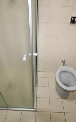 Apartamento à venda com 92m², 3 quartos e 2 vagasBanheiro social