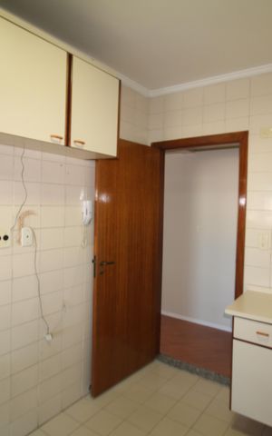 Apartamento à venda com 92m², 3 quartos e 2 vagasCozinha