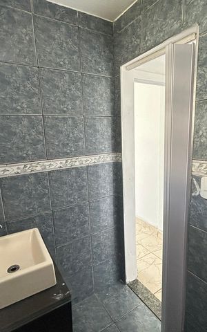 Apartamento para alugar com 60m², 1 quarto e sem vagaBanheiro