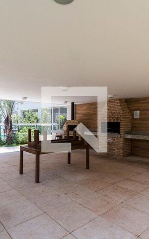 Apartamento à venda com 149m², 3 quartos e 3 vagas Apartamento à venda com 149m², 3 quartos e 3 vagasÁrea comum - Churrasqueira