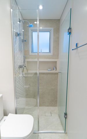 Apartamento à venda com 149m², 3 quartos e 3 vagas Apartamento à venda com 149m², 3 quartos e 3 vagasBanheiro da Suíte 2