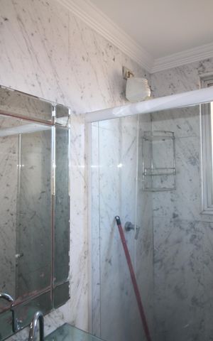 Apartamento à venda com 82m², 3 quartos e 2 vagasBanheiro da suíte