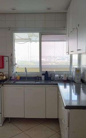 Apartamento à venda com 174m², 4 quartos e 3 vagas Apartamento à venda com 174m², 4 quartos e 3 vagasCozinha
