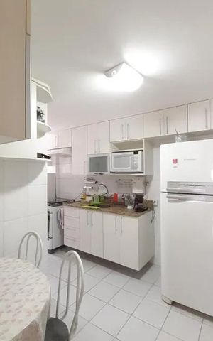 Apartamento à venda com 105m², 4 quartos e 2 vagas Apartamento à venda com 105m², 4 quartos e 2 vagasCozinha