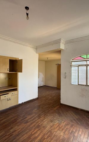 Casa à venda com 360m², 4 quartos e 3 vagasSala