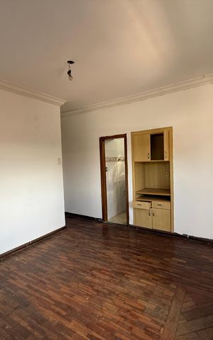 Casa à venda com 360m², 4 quartos e 3 vagasSala