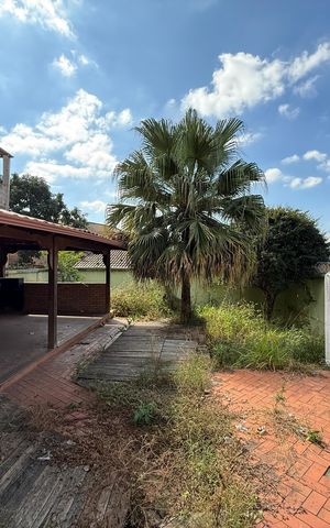 Casa à venda com 360m², 4 quartos e 3 vagasÁrea externa 