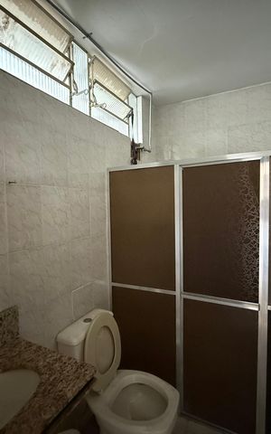 Casa à venda com 360m², 4 quartos e 3 vagasBanheiro de serviço