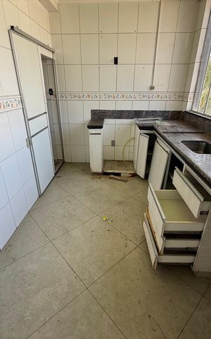 Casa à venda com 360m², 4 quartos e 3 vagasCozinha