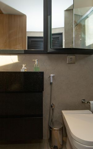 Apartamento à venda com 400m², 5 quartos e 2 vagas Apartamento à venda com 400m², 5 quartos e 2 vagasBANHEIRO4