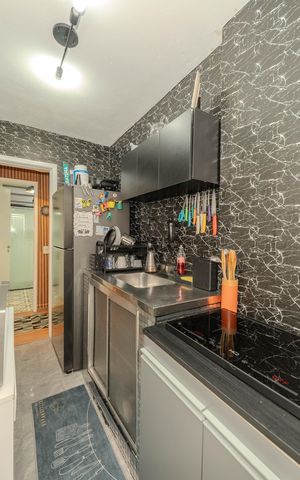 Apartamento à venda com 42m², 1 quarto e 1 vaga Apartamento à venda com 42m², 1 quarto e 1 vagaCozinha e Área de Serviço