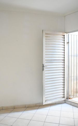 Casa para alugar com 100m², 2 quartos e 1 vaga Casa para alugar com 100m², 2 quartos e 1 vagaSala 2