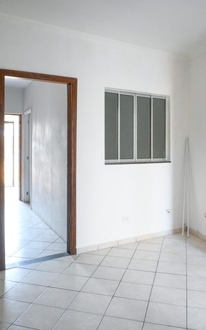 Casa para alugar com 100m², 2 quartos e 1 vaga Casa para alugar com 100m², 2 quartos e 1 vagaSala 2