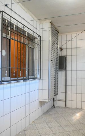 Casa para alugar com 100m², 2 quartos e 1 vaga Casa para alugar com 100m², 2 quartos e 1 vagaGaragem