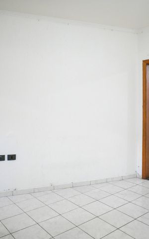 Casa para alugar com 100m², 2 quartos e 1 vaga Casa para alugar com 100m², 2 quartos e 1 vagaSala