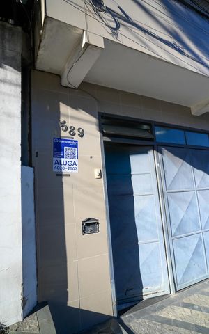 Casa para alugar com 100m², 2 quartos e 1 vaga Casa para alugar com 100m², 2 quartos e 1 vagaFachada