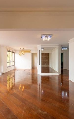 Apartamento à venda com 209m², 4 quartos e 3 vagas Apartamento à venda com 209m², 4 quartos e 3 vagasSala