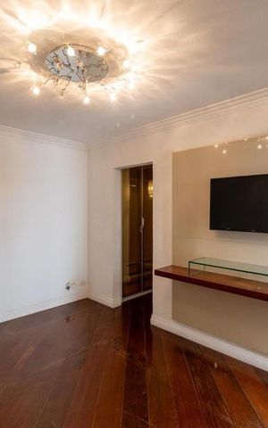 Apartamento à venda com 209m², 4 quartos e 3 vagas Apartamento à venda com 209m², 4 quartos e 3 vagasQuarto