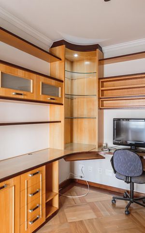 Apartamento para alugar com 190m², 4 quartos e 3 vagas Apartamento para alugar com 190m², 4 quartos e 3 vagasQuarto 1