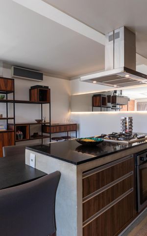 Apartamento para alugar com 103m², 2 quartos e 2 vagas Apartamento para alugar com 103m², 2 quartos e 2 vagasCozinha