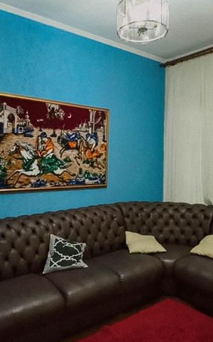 Casa para alugar com 240m², 3 quartos e 4 vagas Casa para alugar com 240m², 3 quartos e 4 vagasSala