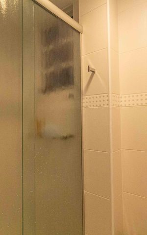 Apartamento à venda com 99m², 2 quartos e sem vaga Apartamento à venda com 99m², 2 quartos e sem vagaCloset e banheiro da Suíte
