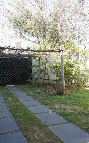 Casa para alugar com 232m², 4 quartos e 10 vagasgaragem e varanda