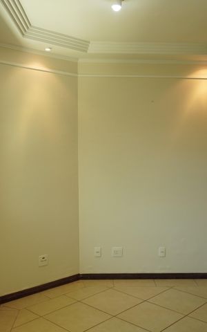Casa para alugar com 232m², 4 quartos e 10 vagasSala 1