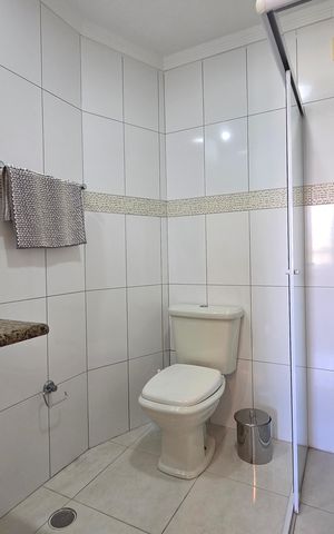 Apartamento para alugar com 129m², 3 quartos e 2 vagas Apartamento para alugar com 129m², 3 quartos e 2 vagasBanheiro da Suíte 1