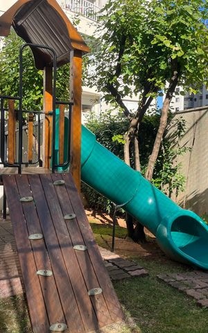 Apartamento à venda com 134m², 3 quartos e 2 vagas Apartamento à venda com 134m², 3 quartos e 2 vagasÁrea comum - Playground