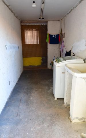 Casa à venda com 600m², 5 quartos e 4 vagasÁrea de Serviço