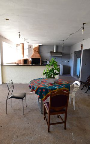 Casa à venda com 600m², 5 quartos e 4 vagasVaranda gourmet