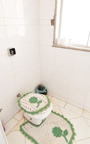 Casa à venda com 600m², 5 quartos e 4 vagasBanheiro Suíte