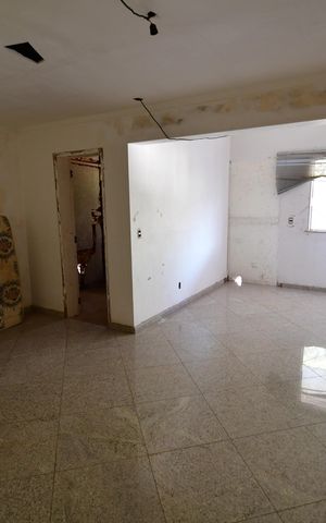 Casa à venda com 600m², 5 quartos e 4 vagasQuarto 3 - Suíte