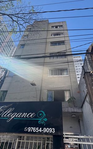 Apartamento para alugar com 100m², 2 quartos e 1 vaga Apartamento para alugar com 100m², 2 quartos e 1 vagaFachada