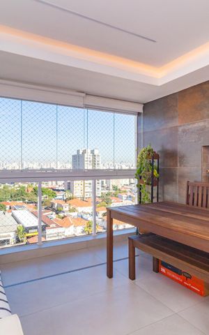 Apartamento para alugar com 65m², 2 quartos e 2 vagas Apartamento para alugar com 65m², 2 quartos e 2 vagasVaranda