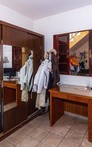 Casa à venda com 183m², 3 quartos e 3 vagas Casa à venda com 183m², 3 quartos e 3 vagasQuarto 2