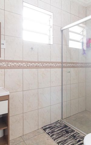 Casa à venda com 127m², 4 quartos e 1 vaga Casa à venda com 127m², 4 quartos e 1 vagaBanheiro