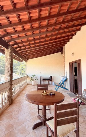 Casa à venda com 262m², 3 quartos e 4 vagasSacada