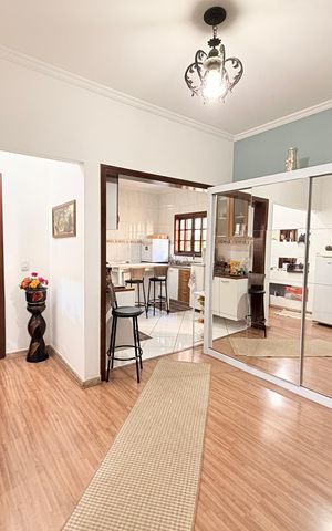 Casa à venda com 262m², 3 quartos e 4 vagasSala