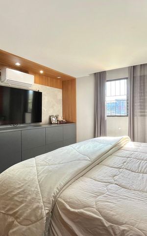 Casa à venda com 500m², 3 quartos e 6 vagas Casa à venda com 500m², 3 quartos e 6 vagasSuite 1