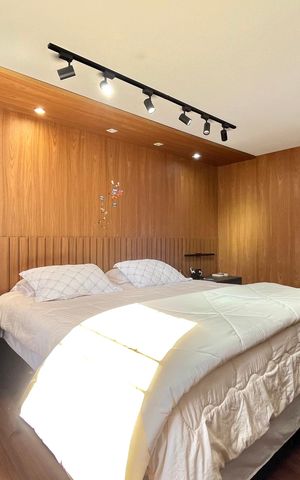 Casa à venda com 500m², 3 quartos e 6 vagas Casa à venda com 500m², 3 quartos e 6 vagasSuite 1