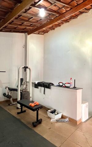 Casa à venda com 500m², 3 quartos e 6 vagas