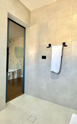 Casa à venda com 500m², 3 quartos e 6 vagas Casa à venda com 500m², 3 quartos e 6 vagasBanheiro da Suíte 2