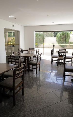 Apartamento à venda com 115m², 3 quartos e 2 vagas Apartamento à venda com 115m², 3 quartos e 2 vagasÁrea comum - Salão de festas