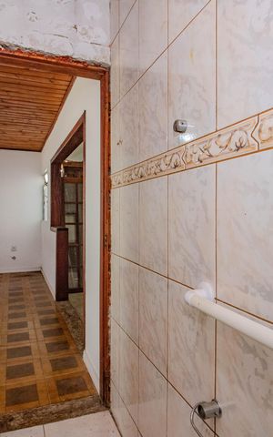 Casa à venda com 120m², 2 quartos e 1 vaga Casa à venda com 120m², 2 quartos e 1 vagaBanheiro