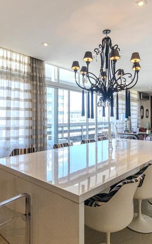 Apartamento à venda com 480m², 4 quartos e 3 vagas Apartamento à venda com 480m², 4 quartos e 3 vagasSala