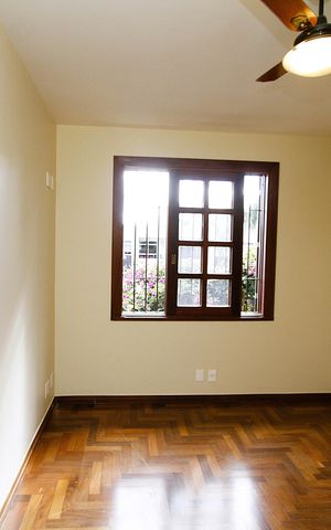 Casa à venda com 250m², 4 quartos e 3 vagasQuarto 1